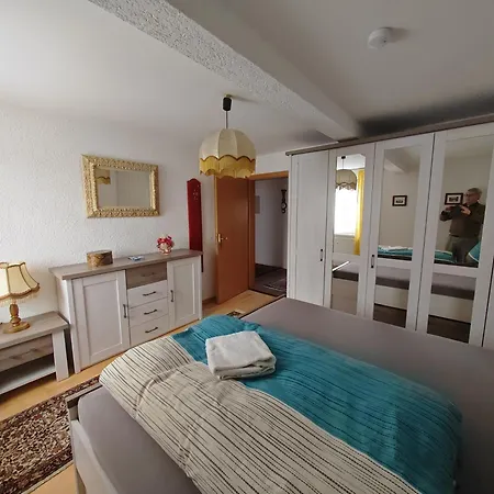 O1 - Gut Ausgestattete 3-zimmer 78qm Fuer 1-3 Personen 1xdz 1xez