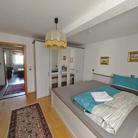 O1 - Gut Ausgestattete 3-zimmer 78qm Fuer 1-3 Personen 1xdz 1xez 아파트 그라펜뵈어